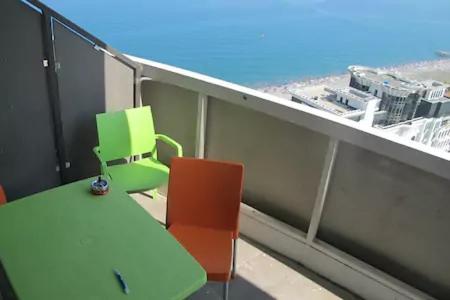 Apartment On Kobaladze Str 2 Batumi Exterior photo